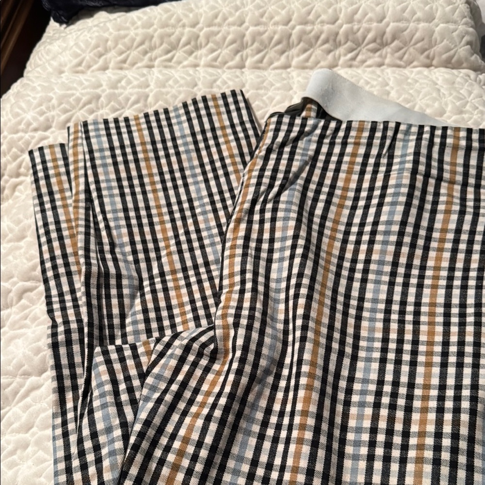 Woman's new day side zipper check pants size 16 gentle worn in great  condition